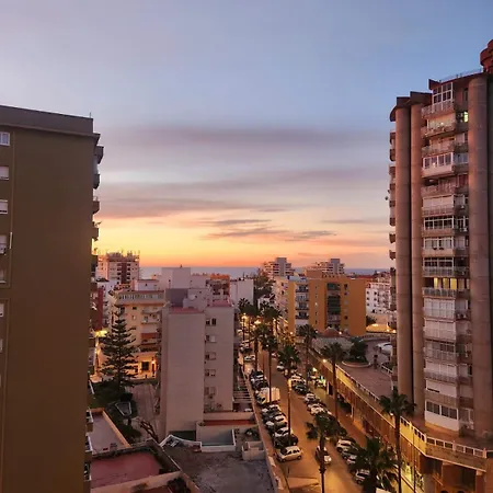 The American Dream - One Bedroom With Stunning Views Apartment